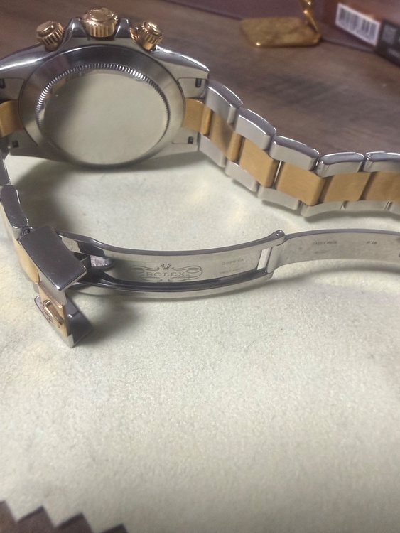 ロレックス デイトナ 116523G Vば（高級時計）の商品画像 - 査定依頼日：2026年4月5日 - 最高査定価格：3,230,000円