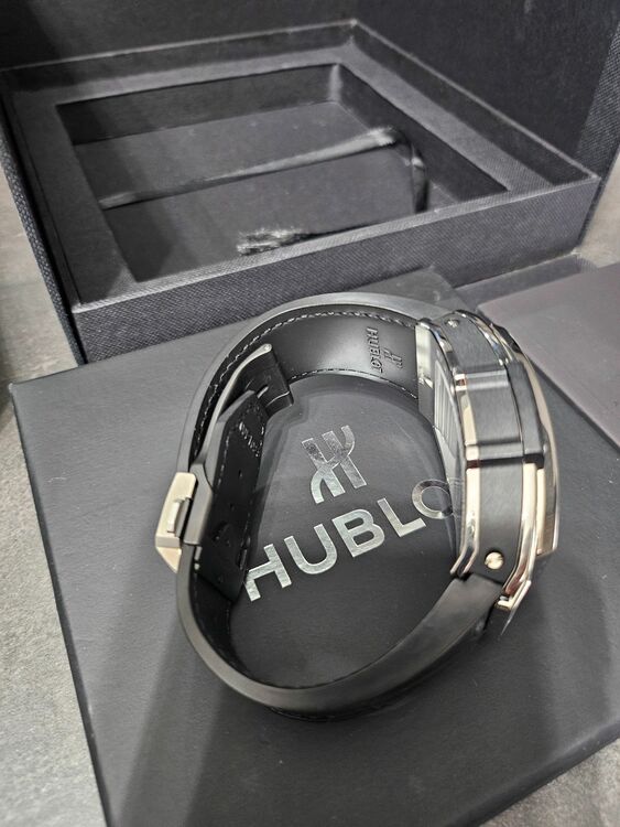 ウブロ ビックバン （高級時計）の商品画像 - 査定依頼日：2025年9月4日 - 最高査定価格：1,500,000円