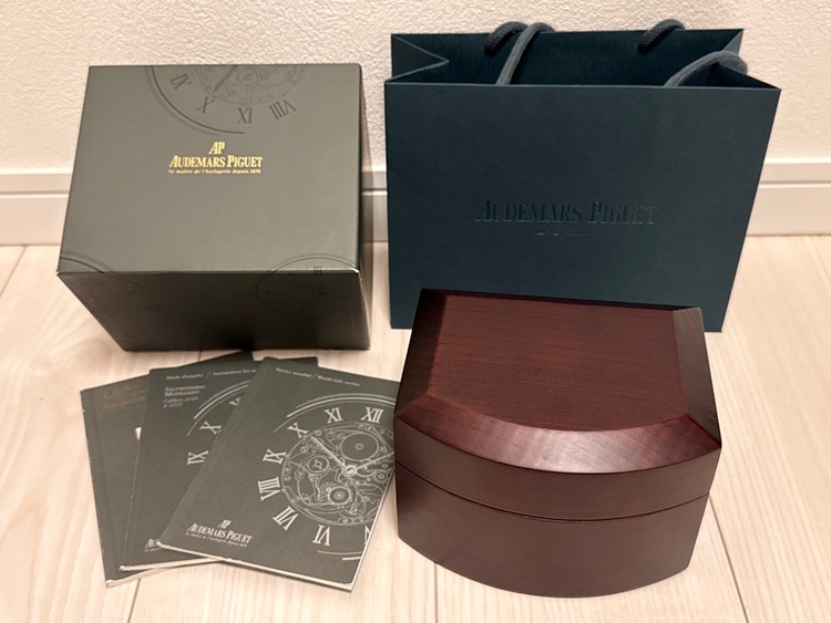 15000ST.OO.0789ST.07（高級時計）の商品画像 - 査定依頼日：2026年2月22日 - 最高査定価格：3,400,000円