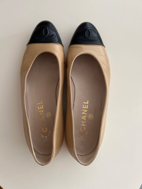 フラットシューズ（古着・ファッション）の商品画像 - 査定依頼日：2025年9月13日 - 最高査定価格：5,000円