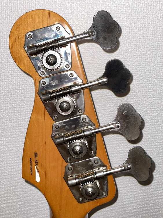 Fender mex classic 1950’s precision bass（ピアノ・楽器・PA機材）の商品画像 - 査定依頼日：2026年5月1日 - 最高査定価格：28,000円