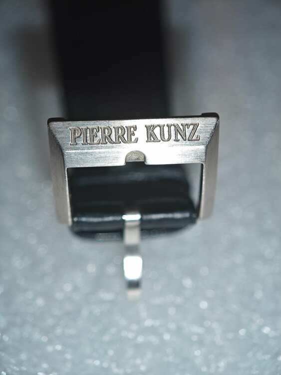 その他 その他 ピエールクンツ　パピヨンロカ　C004HMRL（高級時計）の商品画像 - 査定依頼日：2026年1月7日 - 最高査定価格：800,000円