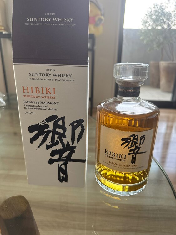 箱付き（お酒）の商品画像 - 査定依頼日：2025年5月28日 - 最高査定価格：9,800円