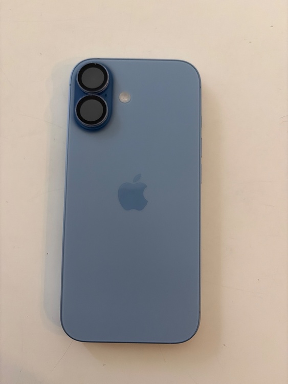 iPhone 17 256GB Softbank（スマホ）の商品画像 - 査定依頼日：2026年4月30日 - 最高査定価格：108,000円