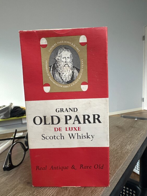 ウイスキー オールドパー （お酒）の商品画像 - 査定依頼日：2025年3月14日 - 最高査定価格：9,000円