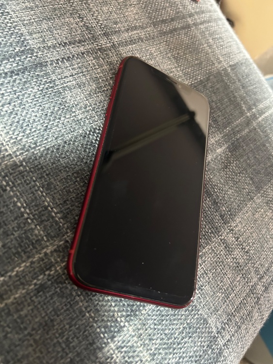 iPhone（スマホ）の商品画像 - 査定依頼日：2026年4月29日 - 最高査定価格：14,000円