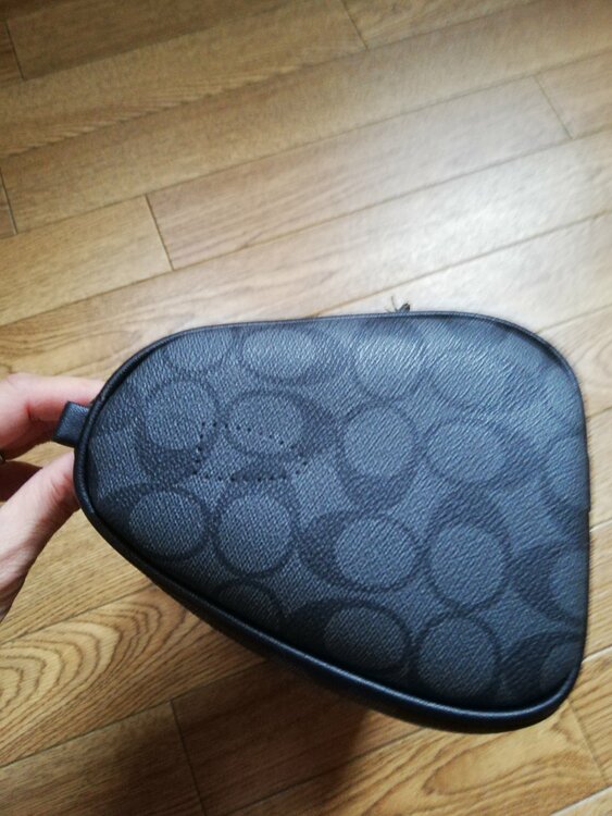 カバン（ブランドバッグ）の商品画像 - 査定依頼日：2026年4月10日 - 最高査定価格：100,000円