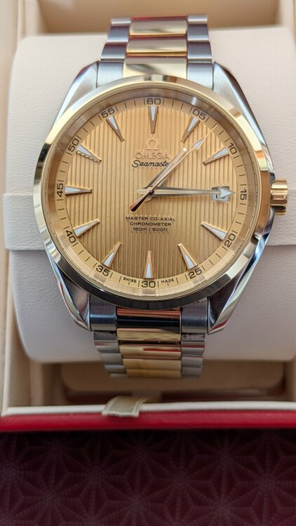 オメガ シーマスター 2312042210800（高級時計）の商品画像 - 査定依頼日：2026年3月5日 - 最高査定価格：950,000円