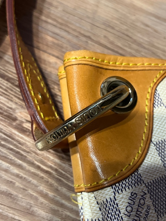 ショルダーばつく（ブランドバッグ）の商品画像 - 査定依頼日：2026年3月3日 - 最高査定価格：100,000円