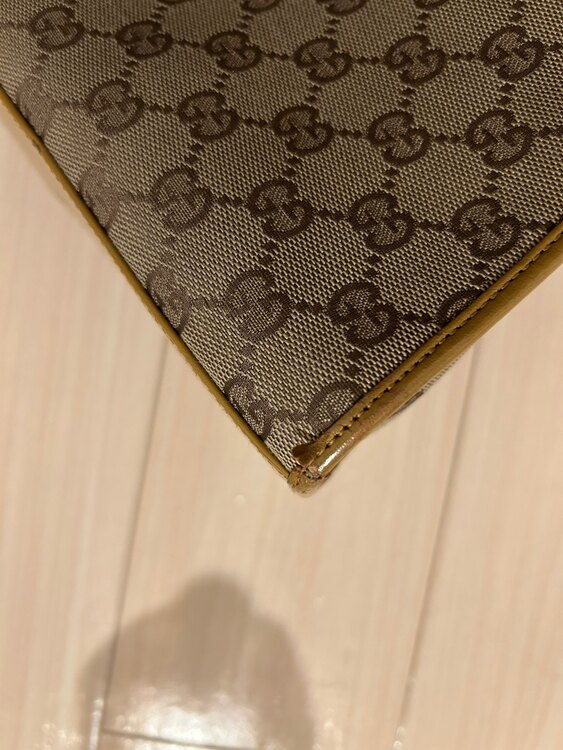 Gucci GGキャンバス ショルダーバッグ（ブランドバッグ）の商品画像 - 査定依頼日：2025年5月9日 - 最高査定価格：50,000円