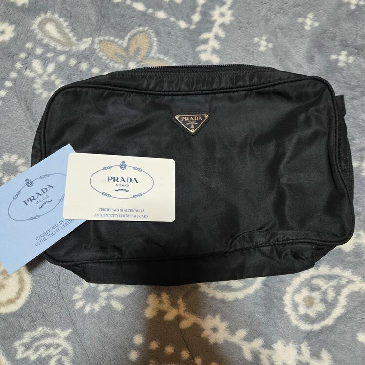 プラダ  （ブランドバッグ）の商品画像 - 査定依頼日：2025年10月29日 - 最高査定価格：22,000円