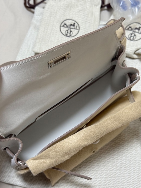 エルメス エルメス(その他) （ブランドバッグ）の商品画像 - 査定依頼日：2025年11月28日 - 最高査定価格：1,250,000円