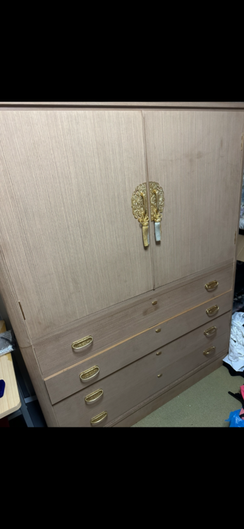 桐箪笥（家具・寝具）の商品画像 - 査定依頼日：2026年9月9日 - 最高査定価格：100,000円