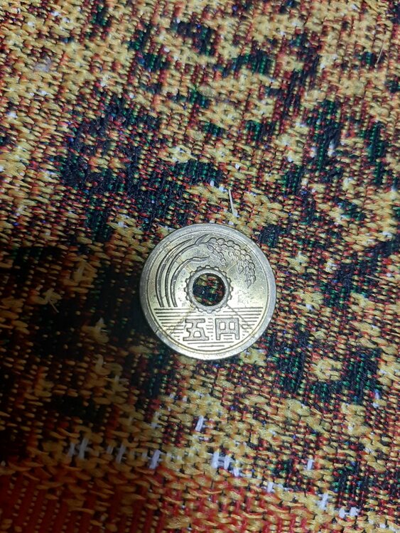 五円　エラー（金・貴金属）の商品画像 - 査定依頼日：2026年1月6日 - 最高査定価格：100,000円