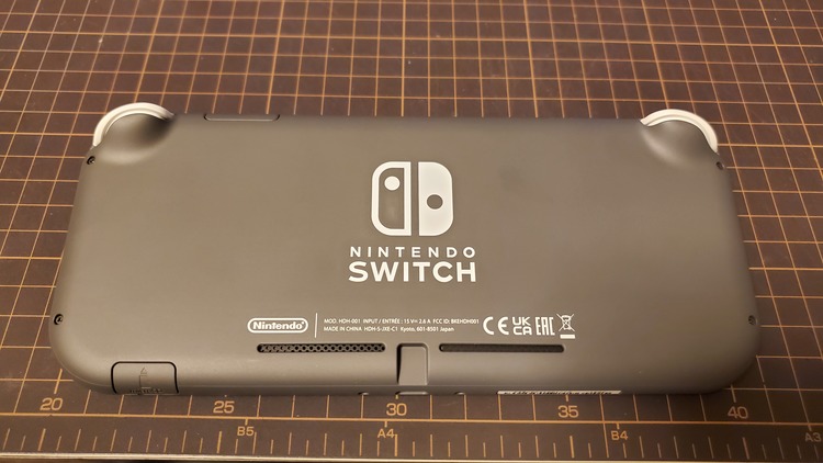 Nintendo Switch Lite（ゲーム機本体・ゲームソフト）の商品画像 - 査定依頼日：2021年7月31日 - 最高査定価格：10,500円