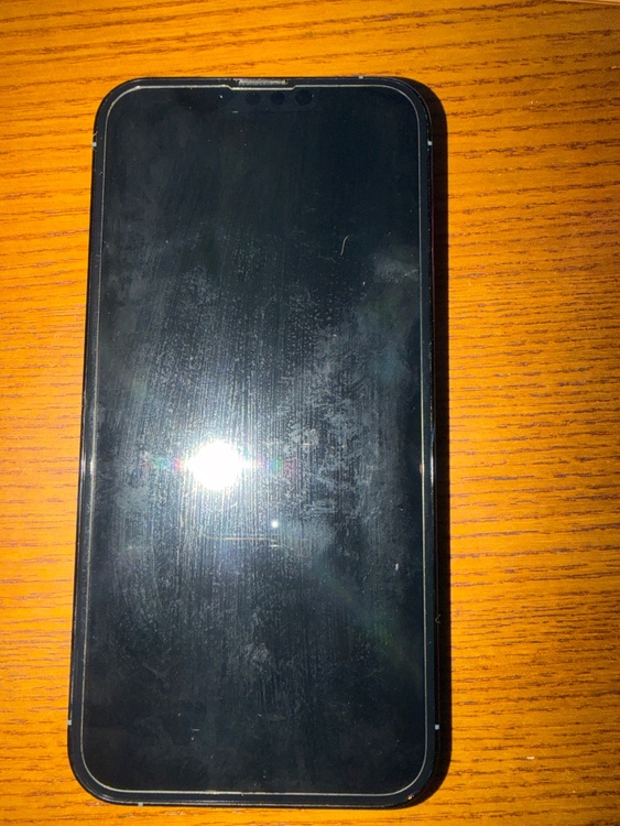 iPhone 13 Pro Max 256GB au（スマホ）の商品画像 - 査定依頼日：2026年3月4日 - 最高査定価格：61,000円