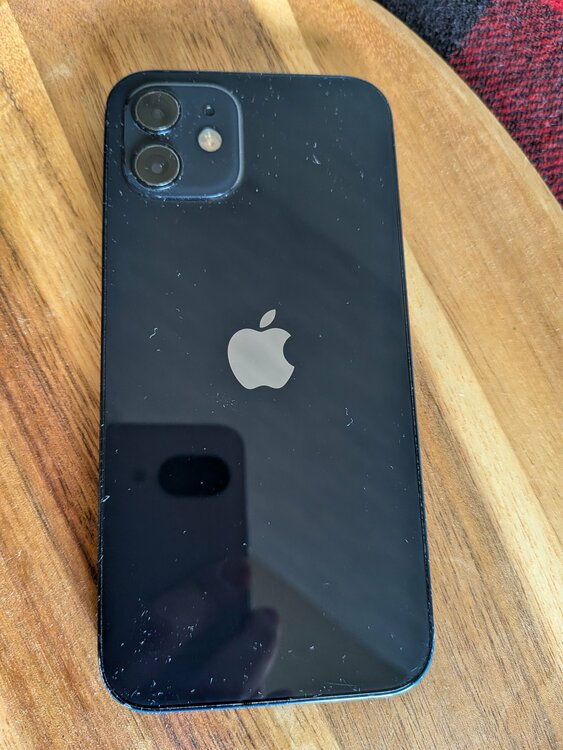 iPhone 12 64GB docomo（スマホ）の商品画像 - 査定依頼日：2026年5月8日 - 最高査定価格：25,000円