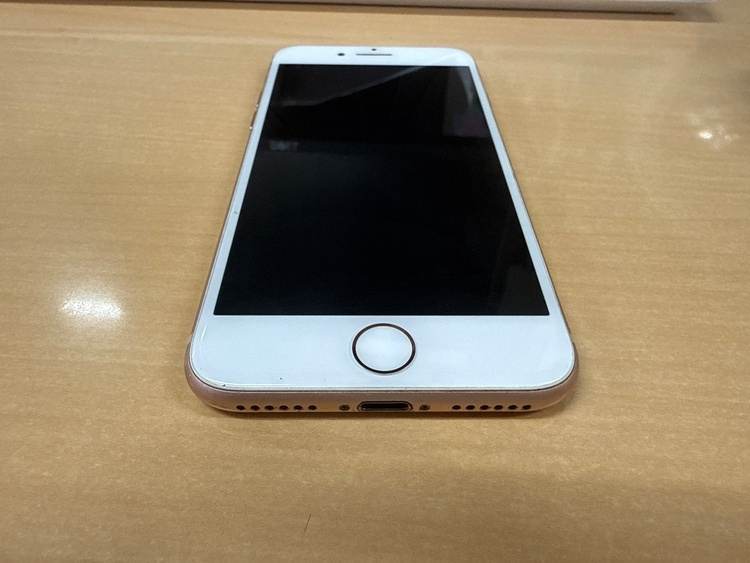 iPhone iPhone8 64GB SIMフリー（スマホ）の商品画像 - 査定依頼日：2026年8月7日 - 最高査定価格：5,500円