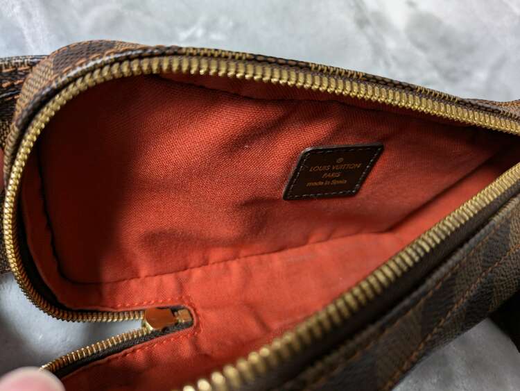 CA0094（ブランドバッグ）の商品画像 - 査定依頼日：2024年12月29日 - 最高査定価格：70,000円