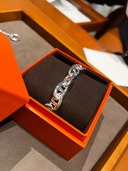 シェーヌダンクル　MM（ブランド財布・小物）の商品画像 - 査定依頼日：2025年6月3日 - 最高査定価格：200,000円