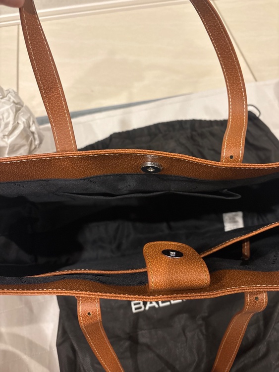 バッグ（ブランドバッグ）の商品画像 - 査定依頼日：2026年1月15日 - 最高査定価格：100,000円