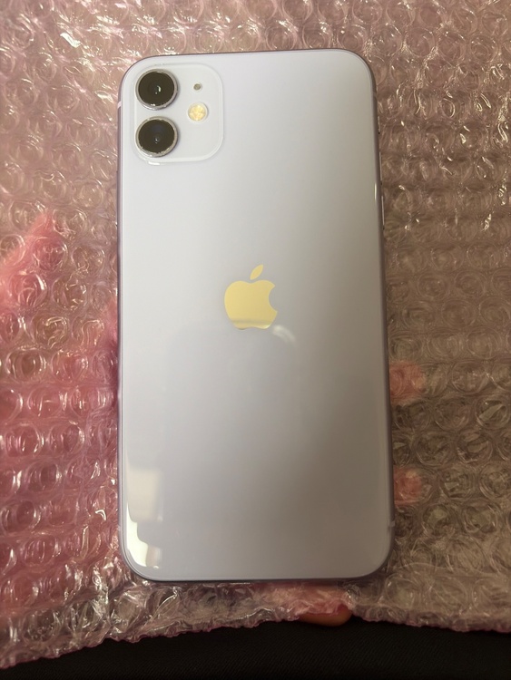 iPhone iPhone11 128GB au（スマホ）の商品画像 - 査定依頼日：2026年7月1日 - 最高査定価格：15,000円