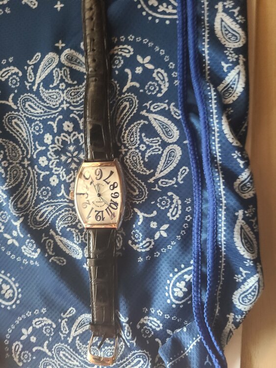 フランクミュラー トノウカーベックス サンセットNo.315 6850 S（高級時計）の商品画像 - 査定依頼日：2026年1月8日 - 最高査定価格：950,000円