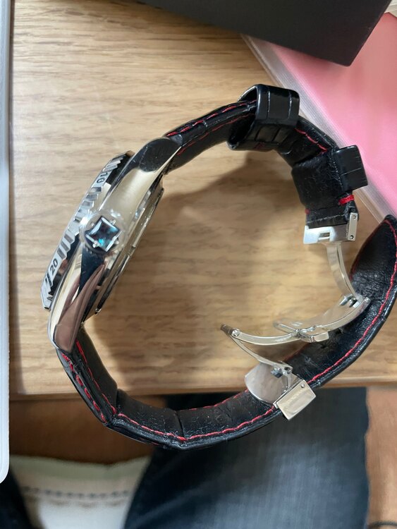 アレキサンドライト腕時計（宝石）の商品画像 - 査定依頼日：2025年4月5日 - 最高査定価格：50,000円