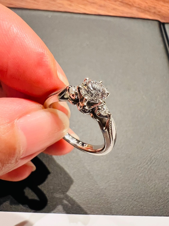 ダイヤモンド エンゲージリング（金・貴金属）の商品画像 - 査定依頼日：2025年10月4日 - 最高査定価格：200,000円