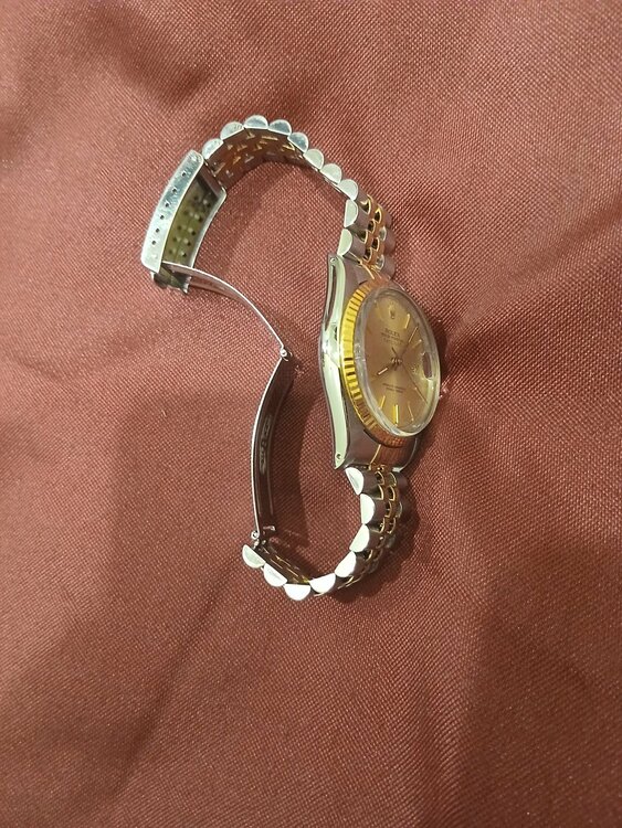 ロレックス　デイジャスト　16013（高級時計）の商品画像 - 査定依頼日：2025年12月19日 - 最高査定価格：850,000円