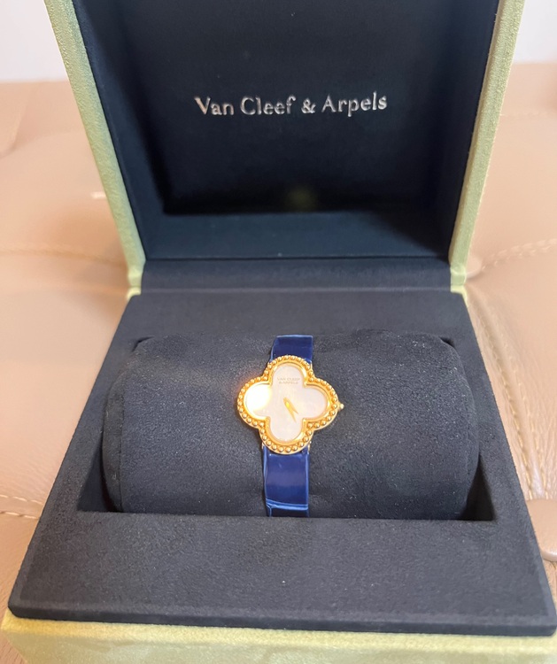 ヴァンクリーフアーパル（高級時計）の商品画像 - 査定依頼日：2025年9月20日 - 最高査定価格：720,000円