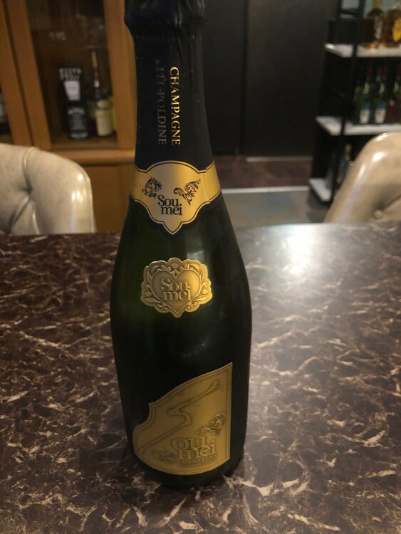 シャンパン シャンパン(その他) （お酒）の商品画像 - 査定依頼日：2025年5月28日 - 最高査定価格：3,000円