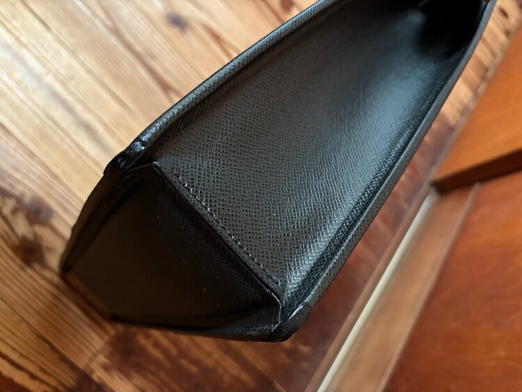 ルイヴィトン タイガ （ブランドバッグ）の商品画像 - 査定依頼日：2025年4月16日 - 最高査定価格：75,000円