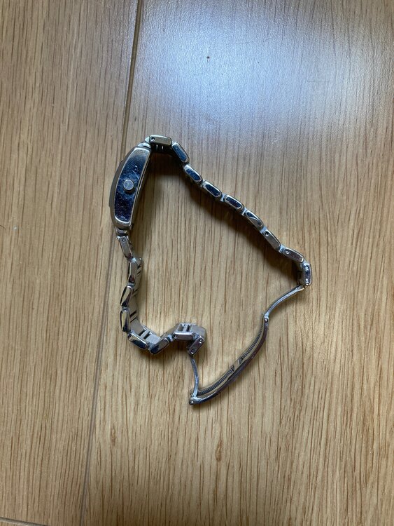 カルティエ タンク cc708177（高級時計）の商品画像 - 査定依頼日：2025年5月11日 - 最高査定価格：330,000円