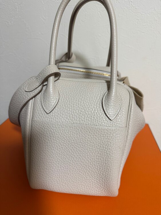 エルメス リンディ （ブランドバッグ）の商品画像 - 査定依頼日：2025年2月16日 - 最高査定価格：1,000,000円