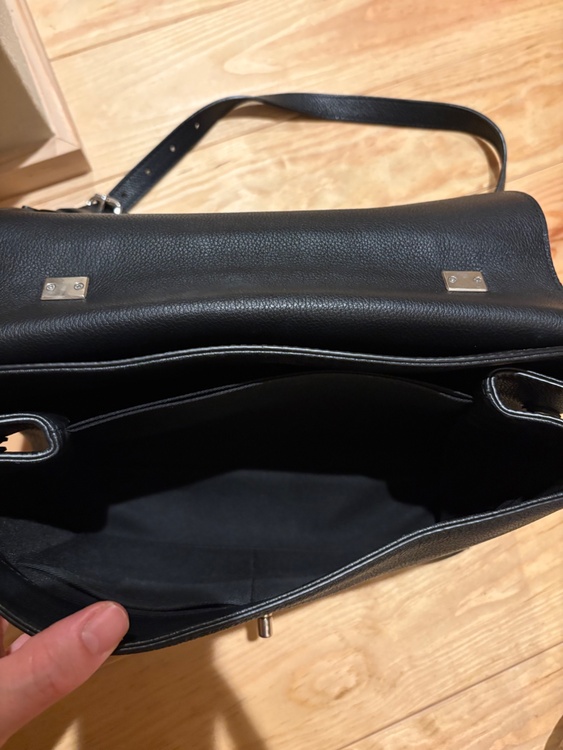 ロックミー（ブランドバッグ）の商品画像 - 査定依頼日：2026年3月26日 - 最高査定価格：140,000円