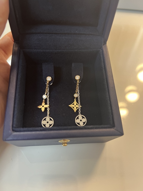 ブックル ドレイユ　モノグラム・イディール ダブル チェーン（宝石）の商品画像 - 査定依頼日：2022年9月21日 - 最高査定価格：210,000円