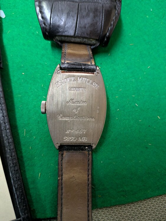 フランクミュラー その他 5850 Master bankfr 18k og no467（高級時計）の商品画像 - 査定依頼日：2026年3月4日 - 最高査定価格：1,280,000円