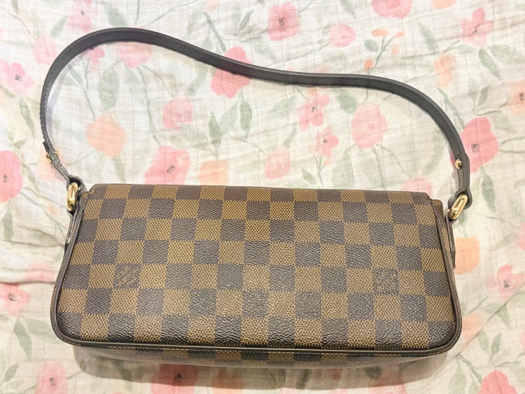 ラヴェッロ（ブランドバッグ）の商品画像 - 査定依頼日：2026年2月10日 - 最高査定価格：135,000円