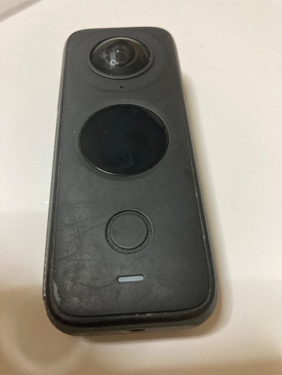 insta360 X2（カメラ）の商品画像 - 査定依頼日：2025年12月12日 - 最高査定価格：18,000円