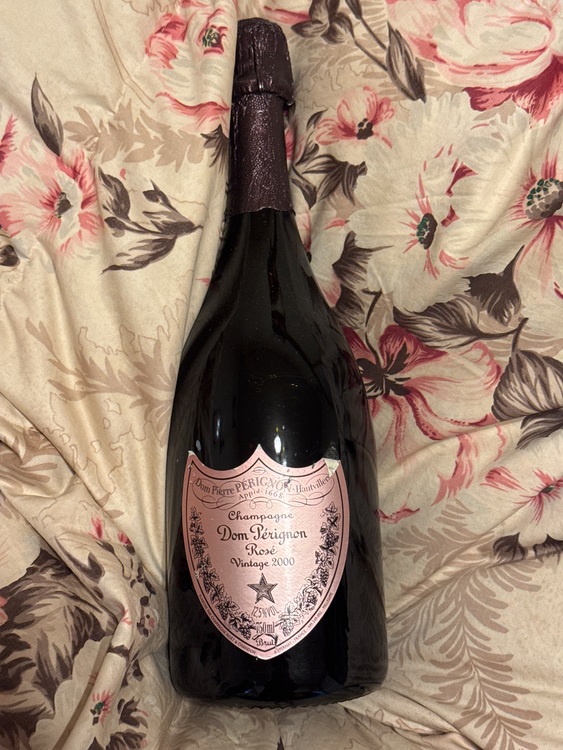 シャンパン ドン・ペリニヨン （お酒）の商品画像 - 査定依頼日：2025年11月20日 - 最高査定価格：28,000円