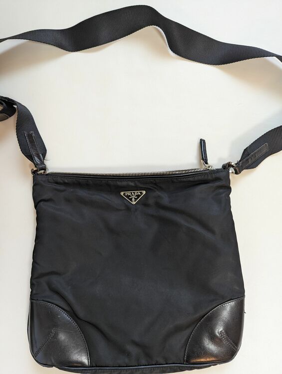プラダ  （ブランドバッグ）の商品画像 - 査定依頼日：2025年10月31日 - 最高査定価格：35,000円