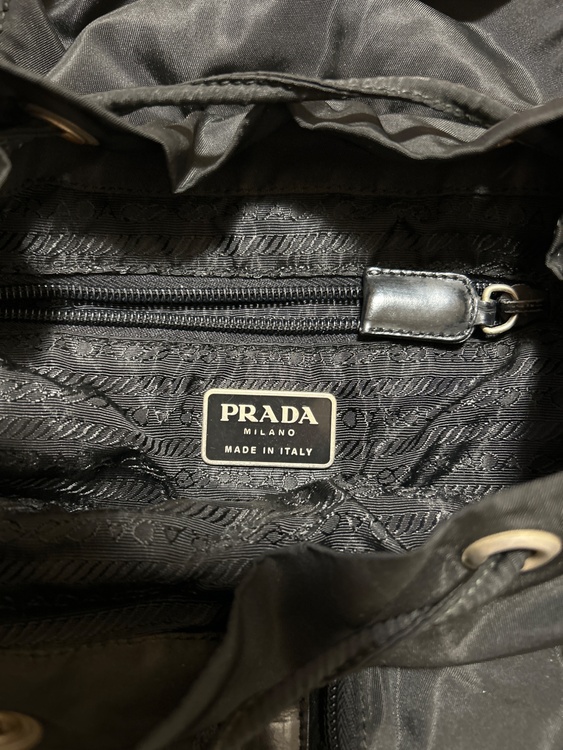 プラダ  （ブランドバッグ）の商品画像 - 査定依頼日：2026年3月11日 - 最高査定価格：30,000円