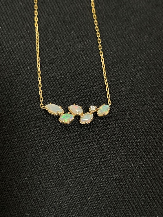 オパールネックレス（金・貴金属）の商品画像 - 査定依頼日：2026年3月4日 - 最高査定価格：32,000円