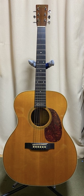 ①Martin OOO-28EC Eric Clapton Signature （ピアノ・楽器・PA機材）の商品画像 - 査定依頼日：2026年3月30日 - 最高査定価格：330,000円