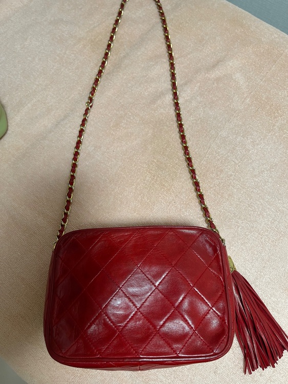 タッセル付きチェーンショルダー（ブランドバッグ）の商品画像 - 査定依頼日：2025年7月8日 - 最高査定価格：70,000円