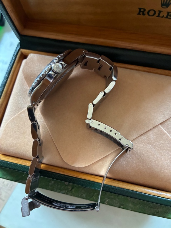 ロレックス GMTマスター 16700（高級時計）の商品画像 - 査定依頼日：2026年1月18日 - 最高査定価格：1,850,000円