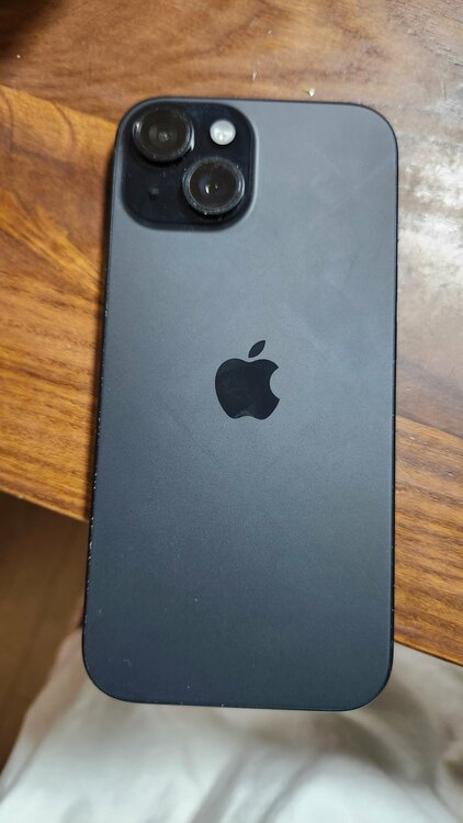 iPhone iPhone 15 128GB SIMフリー（スマホ）の商品画像 - 査定依頼日：2026年9月25日 - 最高査定価格：64,000円