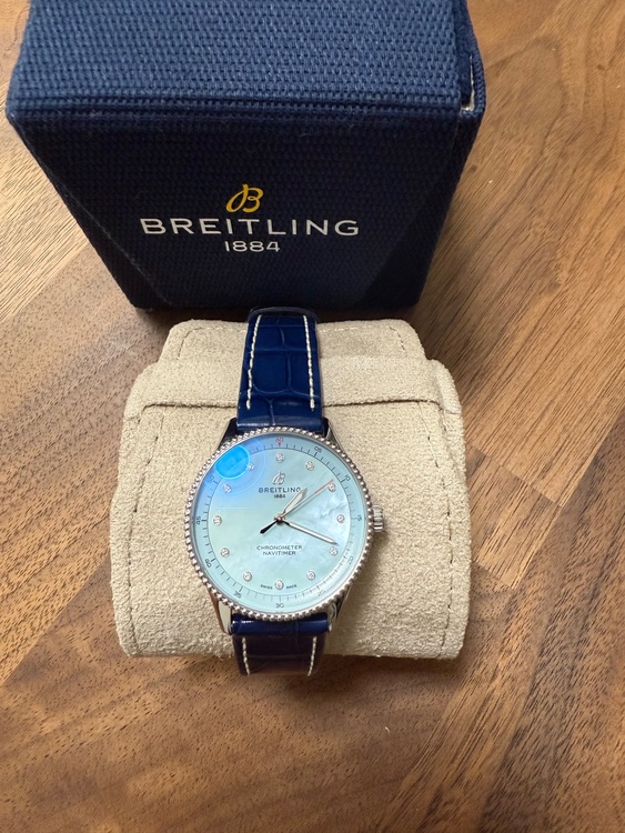 ブライトリング ナビタイマー 3（高級時計）の商品画像 - 査定依頼日：2025年9月30日 - 最高査定価格：420,000円