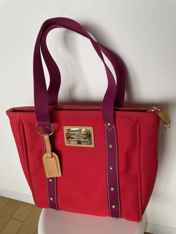 アンティグアライン カバMM（ブランドバッグ）の商品画像 - 査定依頼日：2022年5月21日 - 最高査定価格：30,000円